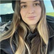 Maestra de educación primaria ofrece clases de apoyo y estudio